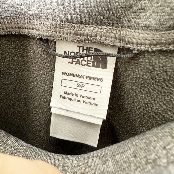 The North Face Women's Cropped Joggers Fleece Capri Sweatpants sz S - Picture 4 of 8